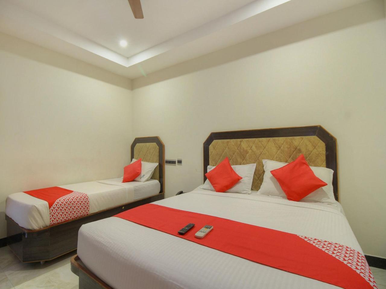 Oyo 15948 Hotel Srees Tiruchirappalli Εξωτερικό φωτογραφία
