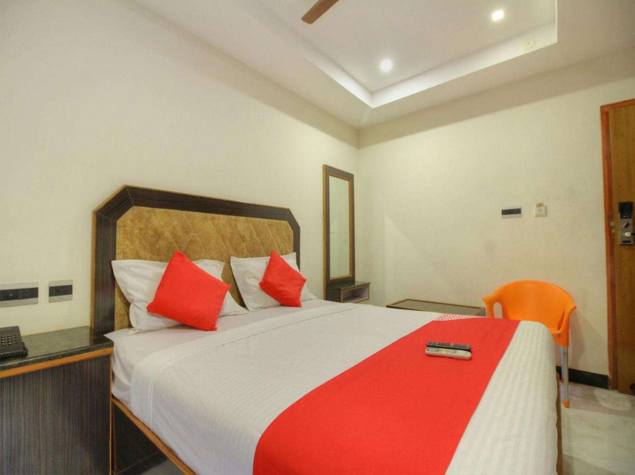 Oyo 15948 Hotel Srees Tiruchirappalli Εξωτερικό φωτογραφία