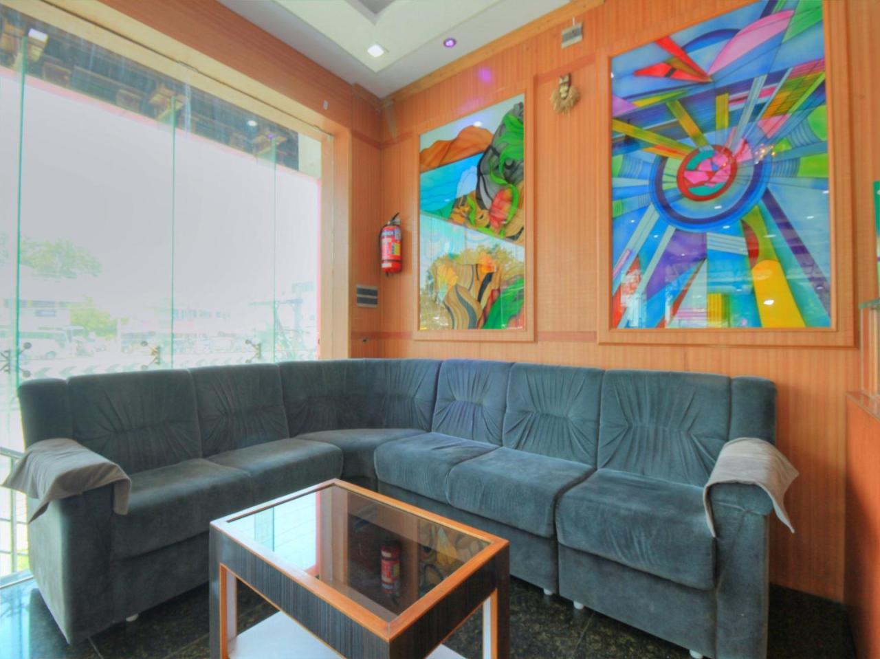 Oyo 15948 Hotel Srees Tiruchirappalli Εξωτερικό φωτογραφία