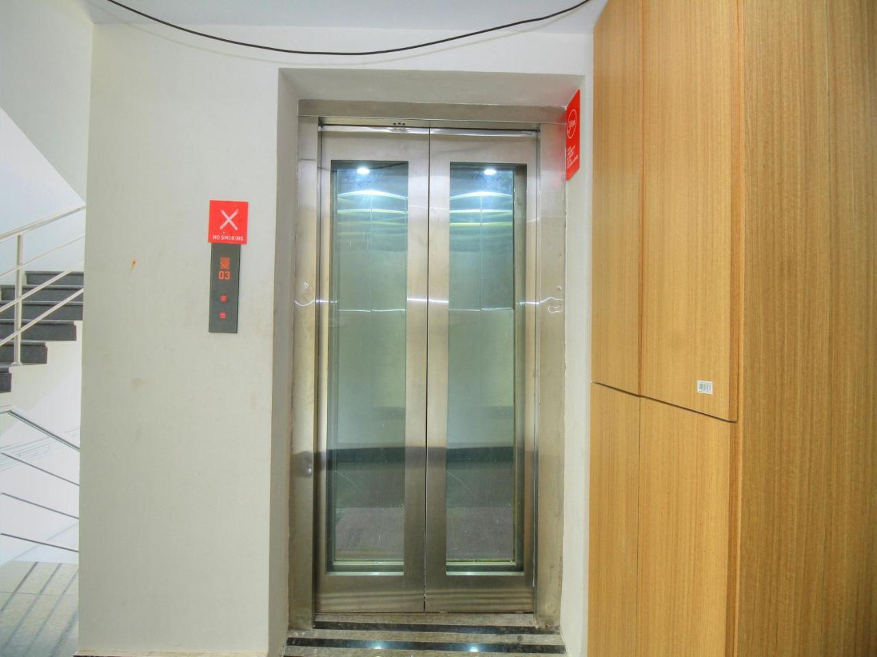 Oyo 15948 Hotel Srees Tiruchirappalli Εξωτερικό φωτογραφία